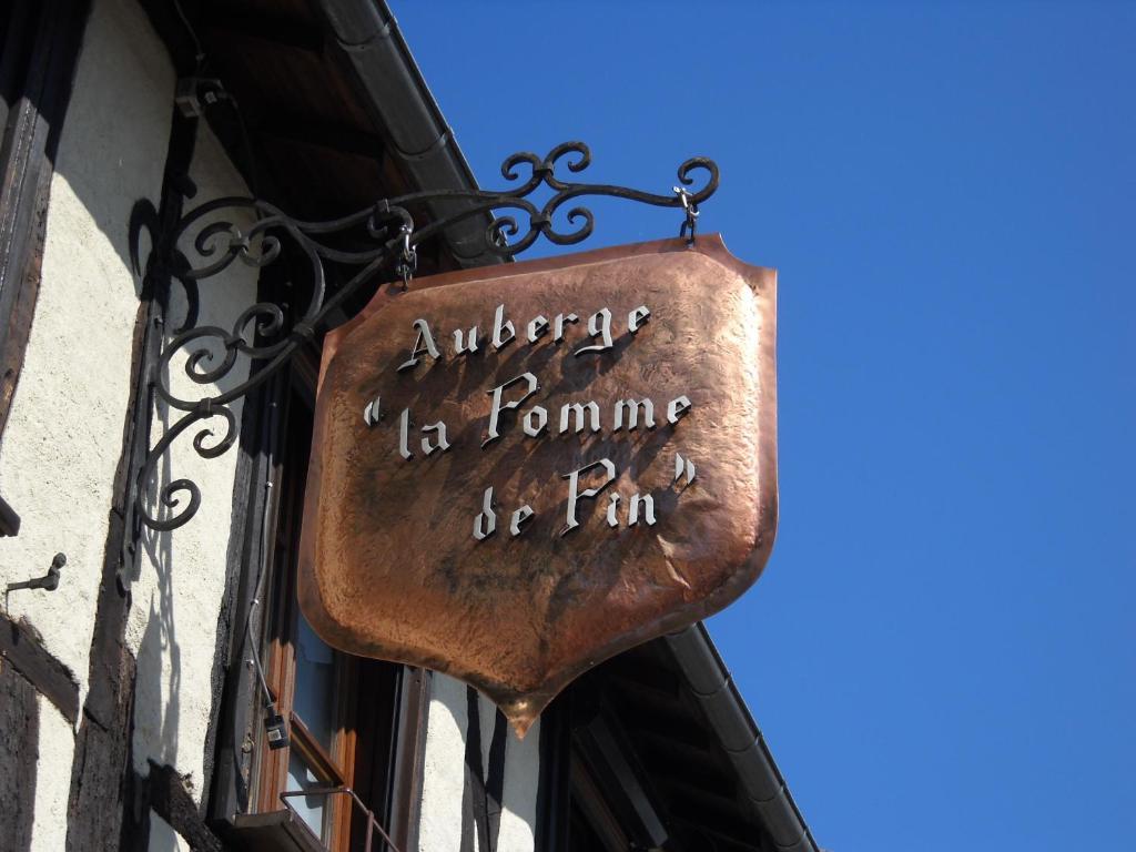 Auberge La Pomme De Pin Hotel Senonches Exterior foto